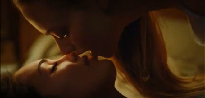 Beso de Megan Fox y Amanda Seyfried