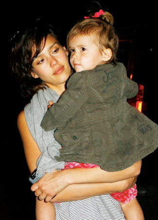 Jessica Alba con su hija