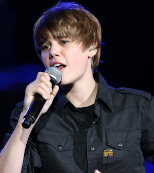 Justin Bieber cantando