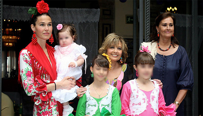 María Teresa Campos y famosos en la Feria de Abril 2010 en Sevilla