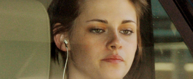 Kristen stewart molesta con los fans y paparazzi