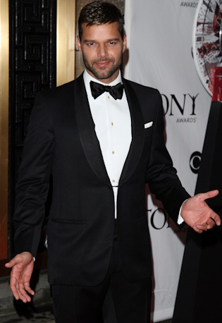 Ricky martin en los premios tony 2010