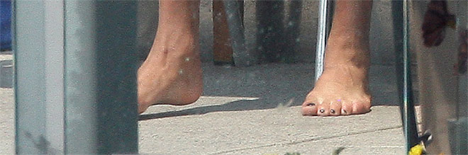 Cristiano Ronaldo con las uñas de los pies pintadas