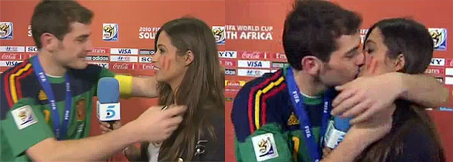 Beso de Iker Casilas y Sara Carbonero tras la final del Mundial España Holanda