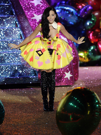 Katy perry en el desfile de victorias secret
