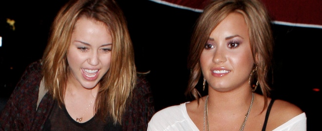 Miley Cyrus y Demi Lovato