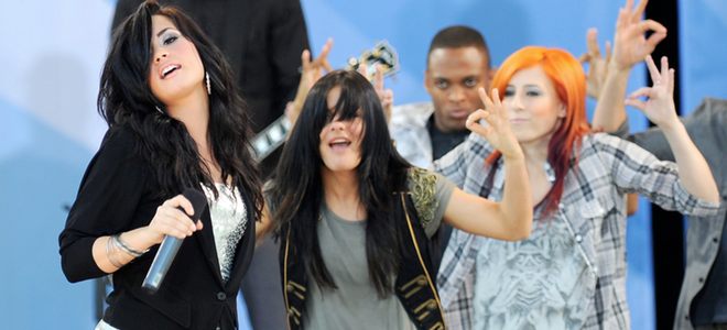Demi Lovato pide perdón a la bailarina que agredió para evitar que la demanden
