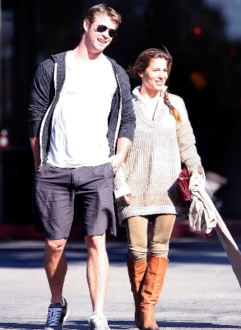 Elsa Pataky y Chris Hemsworth paseando por Los Ángeles