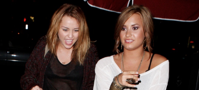 Miley Cyrus y Demi Lovato