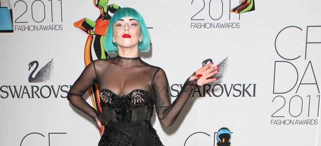 lady gaga en los premios de moda cfda 2011