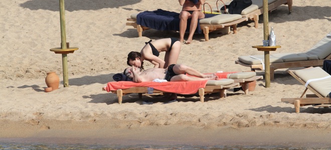 Las románticas vacaciones de Andrés Iniesta y su novia Anna Ortiz en Cerdeña