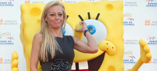 Belén Esteban y Cristina Pedroche se divierten en el Parque de Atracciones