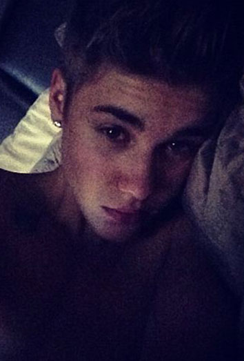 Justin Bieber y Lady Gaga vomitando en el escenario