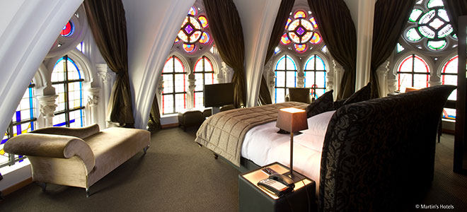 Hotel en una iglesia