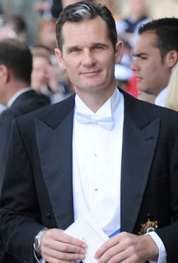 Urdangarin junto a la familia real de nuevo