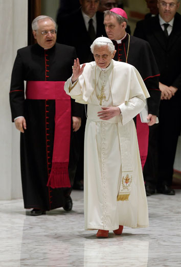 El Papa dimite. Twitter busca sucesor a Benedicto XVI