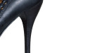 Tacones altos: hinchazón, artritis y varices
