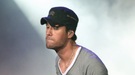 Enrique Iglesias, aclamado por la prensa y el público en su concierto en Israel