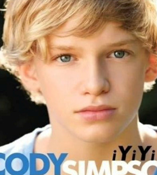 El nuevo rival de Justin Bieber se llama Cody Simpson