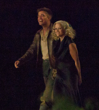 Robert Pattinson y Reese Witherspoon pillados en 'Water for Elephants'