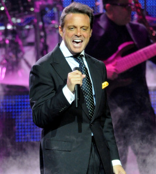 Luis Miguel reaparece en público: 'Estoy encantado de estar vivo'