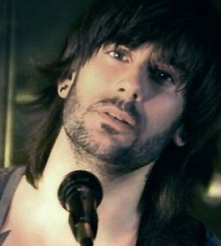 Melendi estrena el videoclip de su single 'Barbie de extrarradio'
