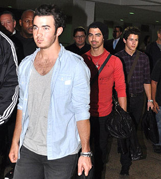 Demi Lovato abre el concierto de los Jonas Brothers en Puerto Rico