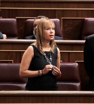 Leire Pajín usó la Power Balance porque le gustaba