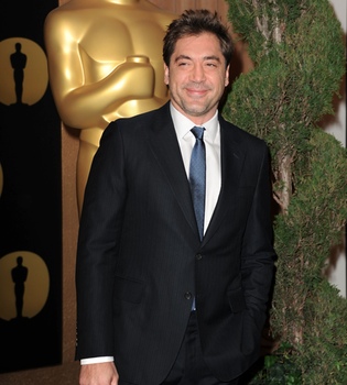 Javier Bardem, presentador y flamante nominado a los Oscars 2011
