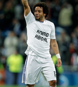 El Real Madrid apoya a Abidal en su lucha contra el cáncer de hígado