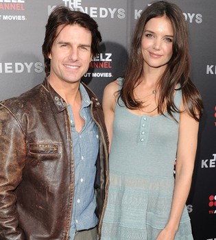 Tom Cruise y Katie Holmes, muy cariñosos en la premiere de 