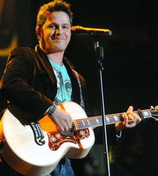 Alejandro Sanz ya puede presumir de 'Medalla de oro de las bellas artes'