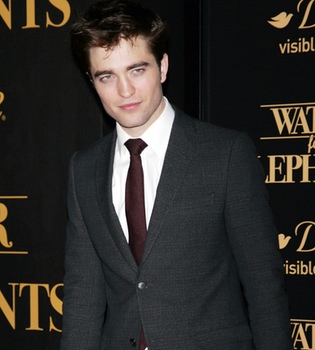 Robert Pattinson vuela a Toronto para rodar 'Cosmopolis'