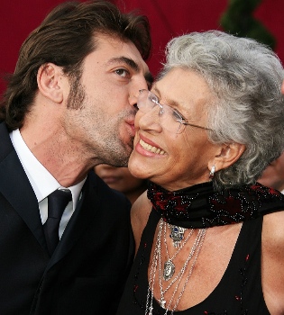 El nuevo alcalde de Sevilla quiere quitar a Pilar Bardem de las calles de 'su ciudad'