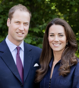 Kate Middleton y el príncipe Guillermo muestran la 'foto oficial' de su 'primer viaje oficial'