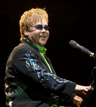 Elton John dará su primer concierto en Lima el 1 de septiembre