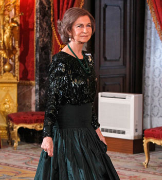 La Reina Sofía cancela su viaje a Londres por culpa de Gibraltar