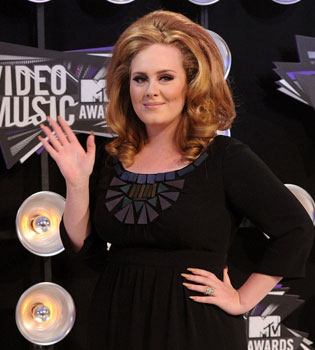 Adele, embarazada de su novio Simon Konecki