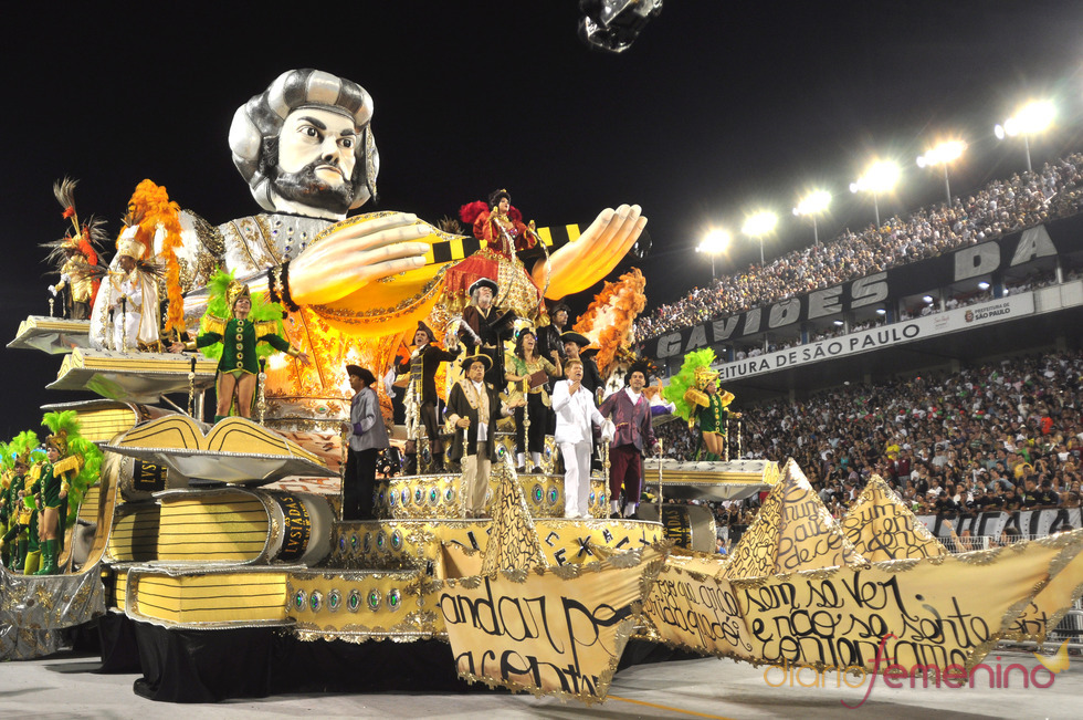 Carnaval Brasil 2010: Escuela X-9, al abordaje