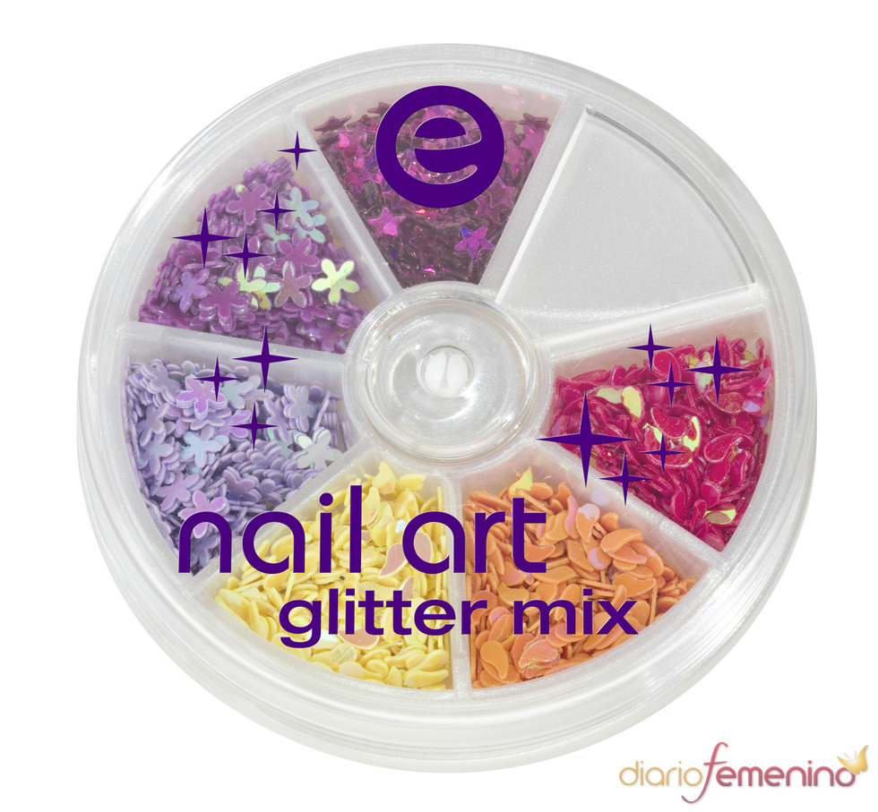 Essence: nail art mix de purpurina Essence: nail art mix de purpurina