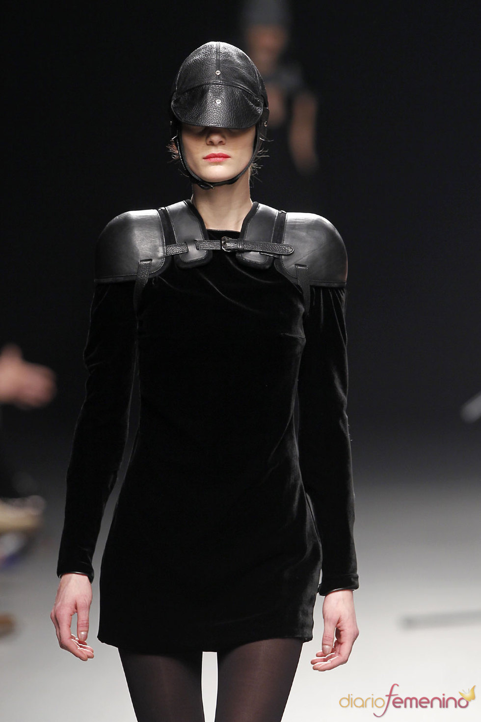 Moda Mujer Otoño Invierno 2010 - 2011 'El Caballo'