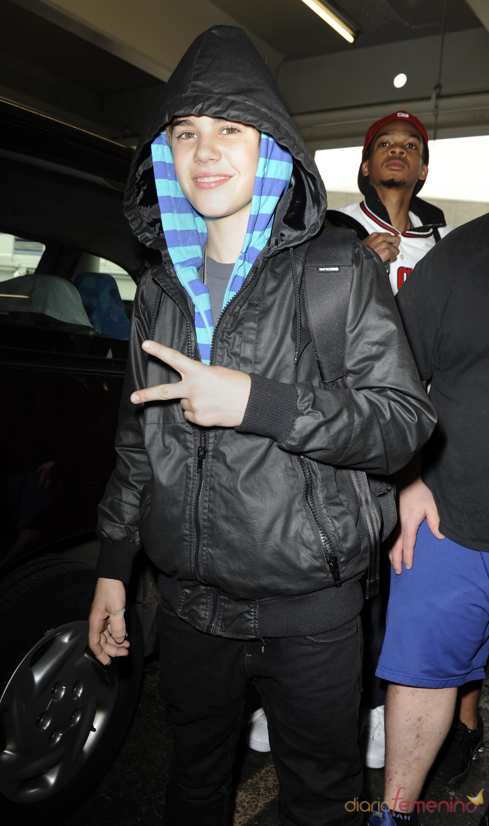 Justin Bieber con capucha