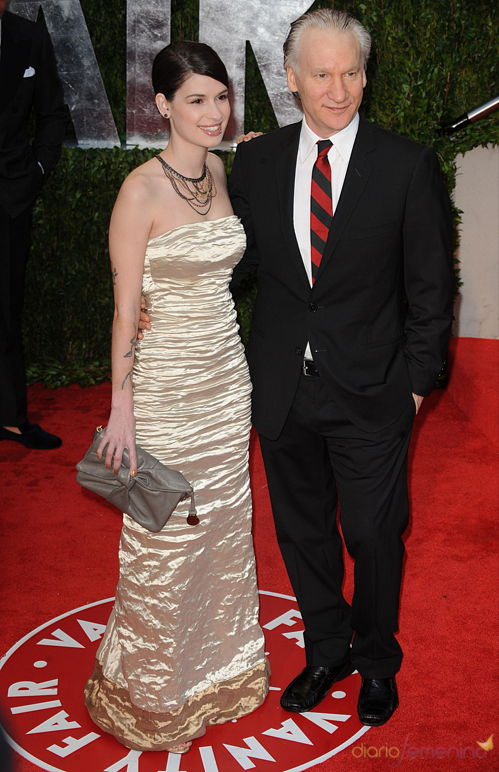 Bill Mahr y Cara Santa Maria en la fiesta Vanity Fair Oscar 2010