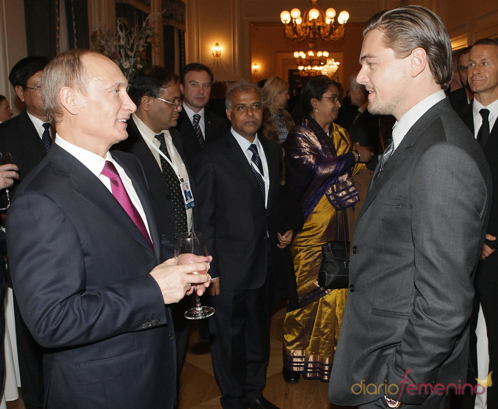 Leonardo Di Caprio Y Vladimir Putin durante su encuentro en Rusia