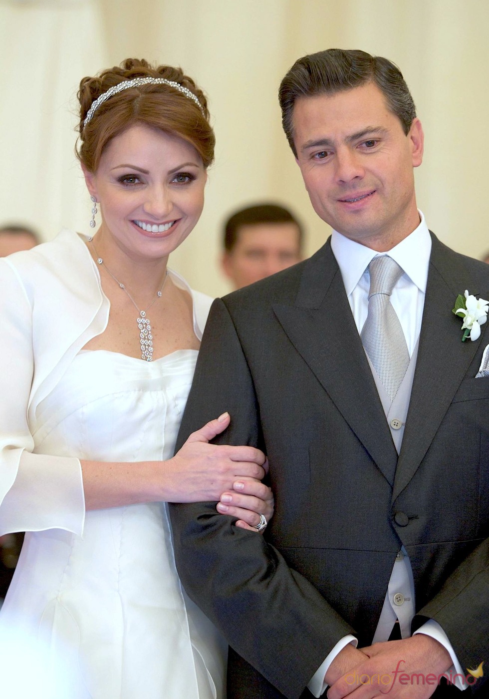 Angélica Rivera y Enrique Peña se casan en México