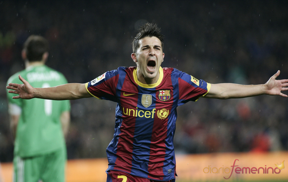 David Villa celebra un gol en el clásico