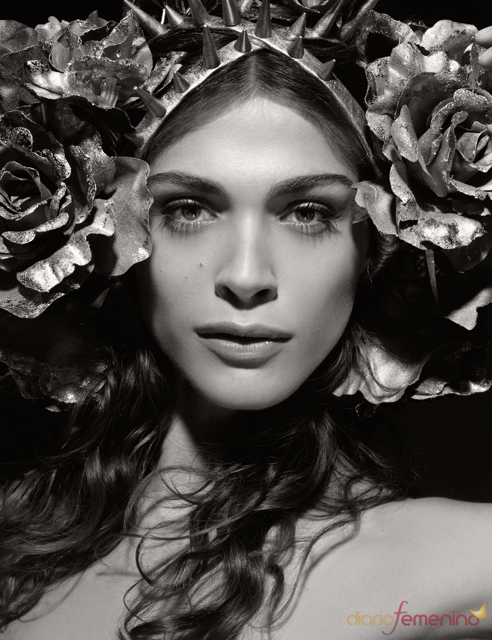 Elisa Sednaoui en el Calendario Pirelli 2011
