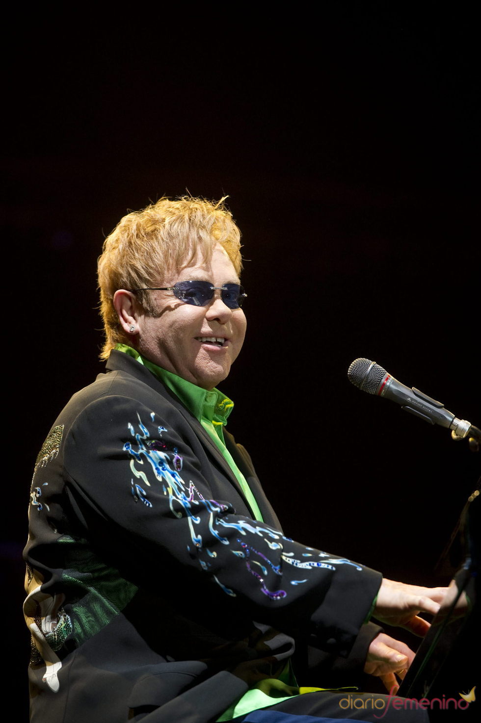 Elton John director por un día de 'The Independent'