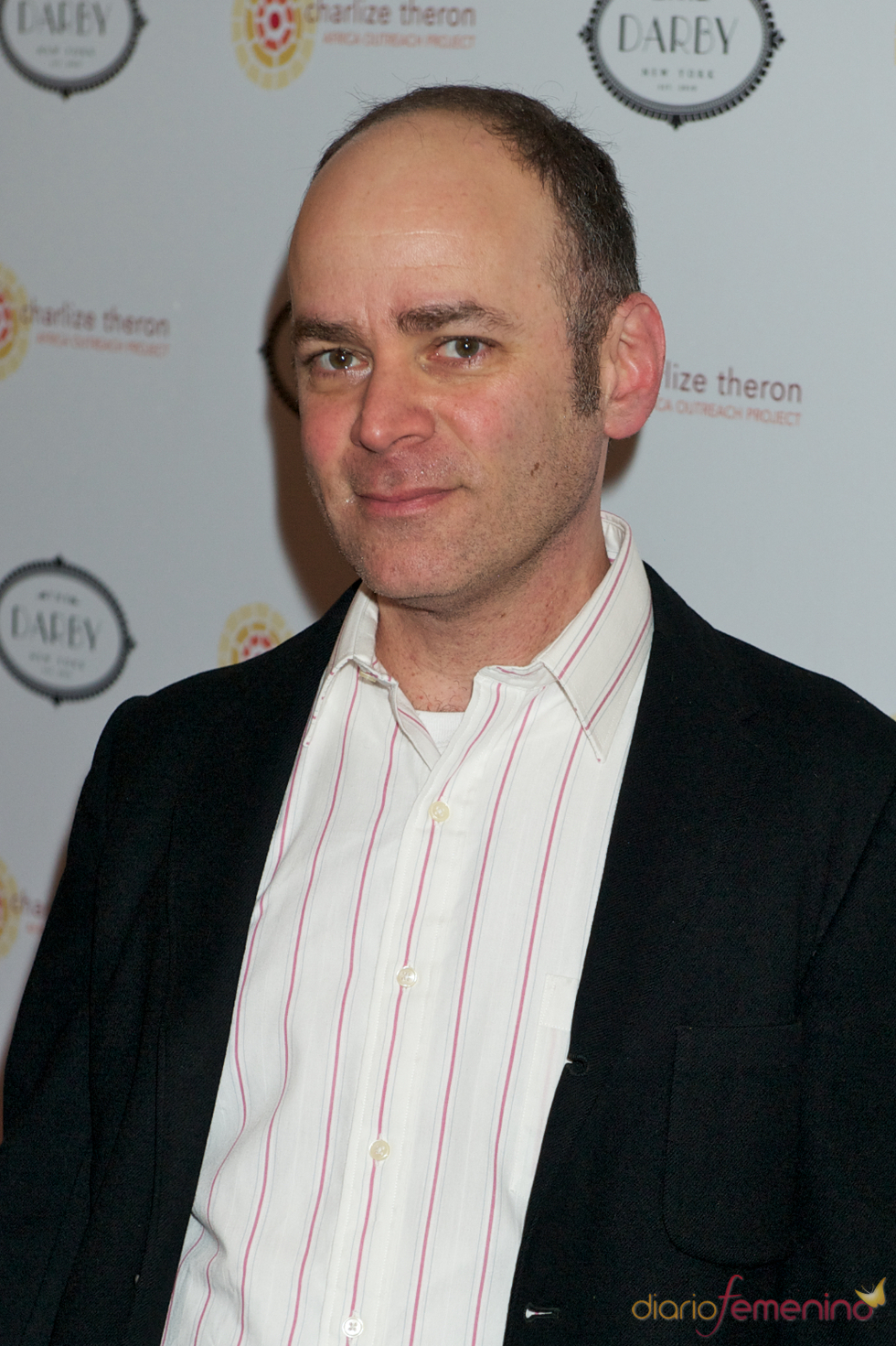Todd Barry asistió a la fiesta solidaria organizada por Charlize Theron Todd Barry asistió a la fiesta solidaria organizada por Charlize Theron