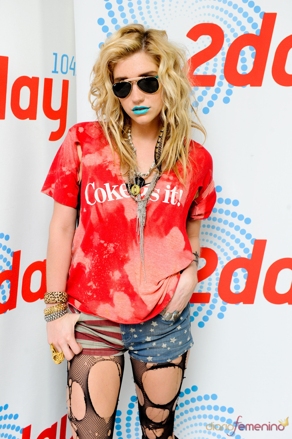 Kesha, con look informal